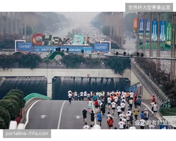北京马拉松赛事利用热力轨迹分析纠偏跑者集结区域的拥挤风险 北京马拉松赛事利用热力轨迹分析纠偏跑者集结区域的拥挤风险